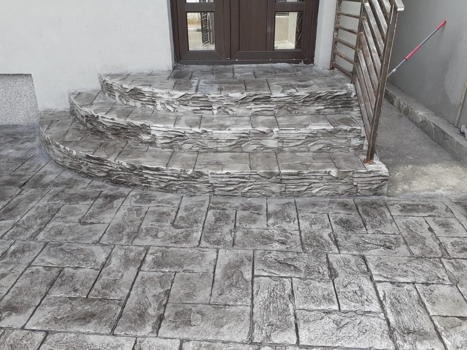 Echipa Dev Construct la lucru