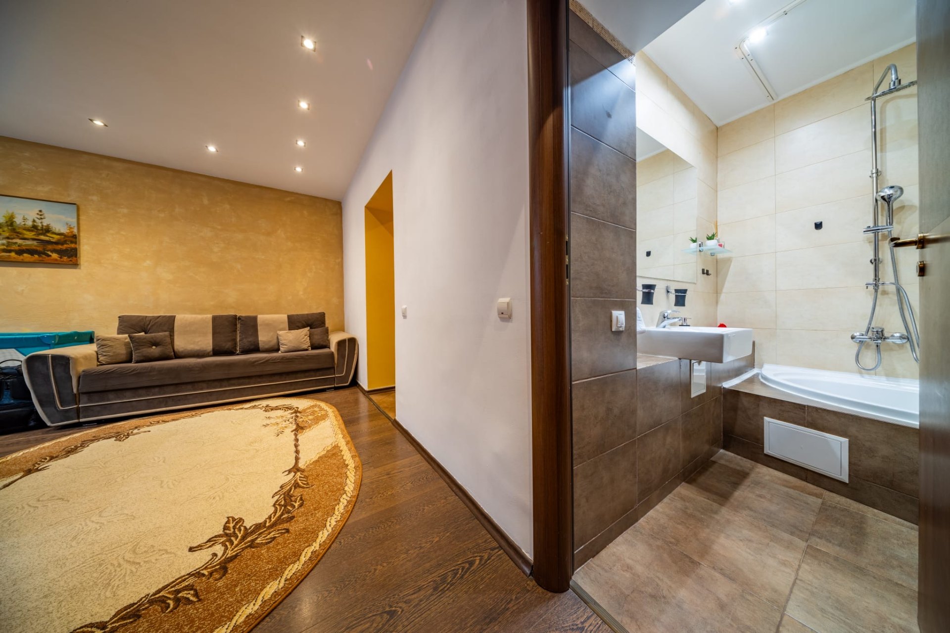 Bucătărie complet utilată