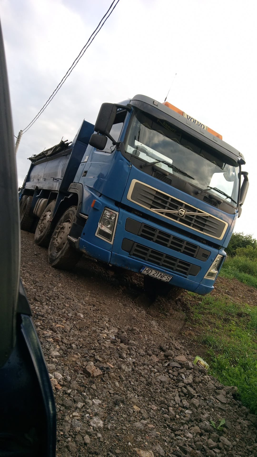 Camion cu materiale de construcții