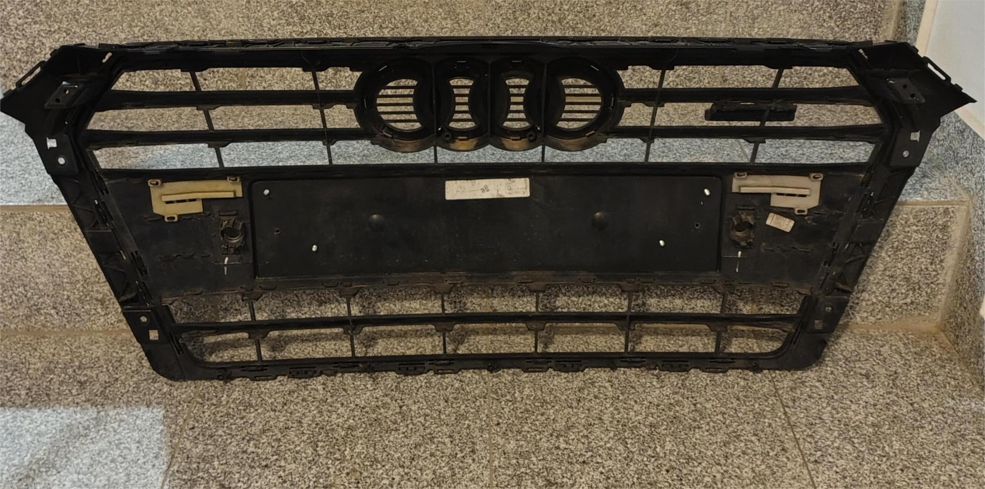 Grila radiator Audi A4 B9 (2015- )