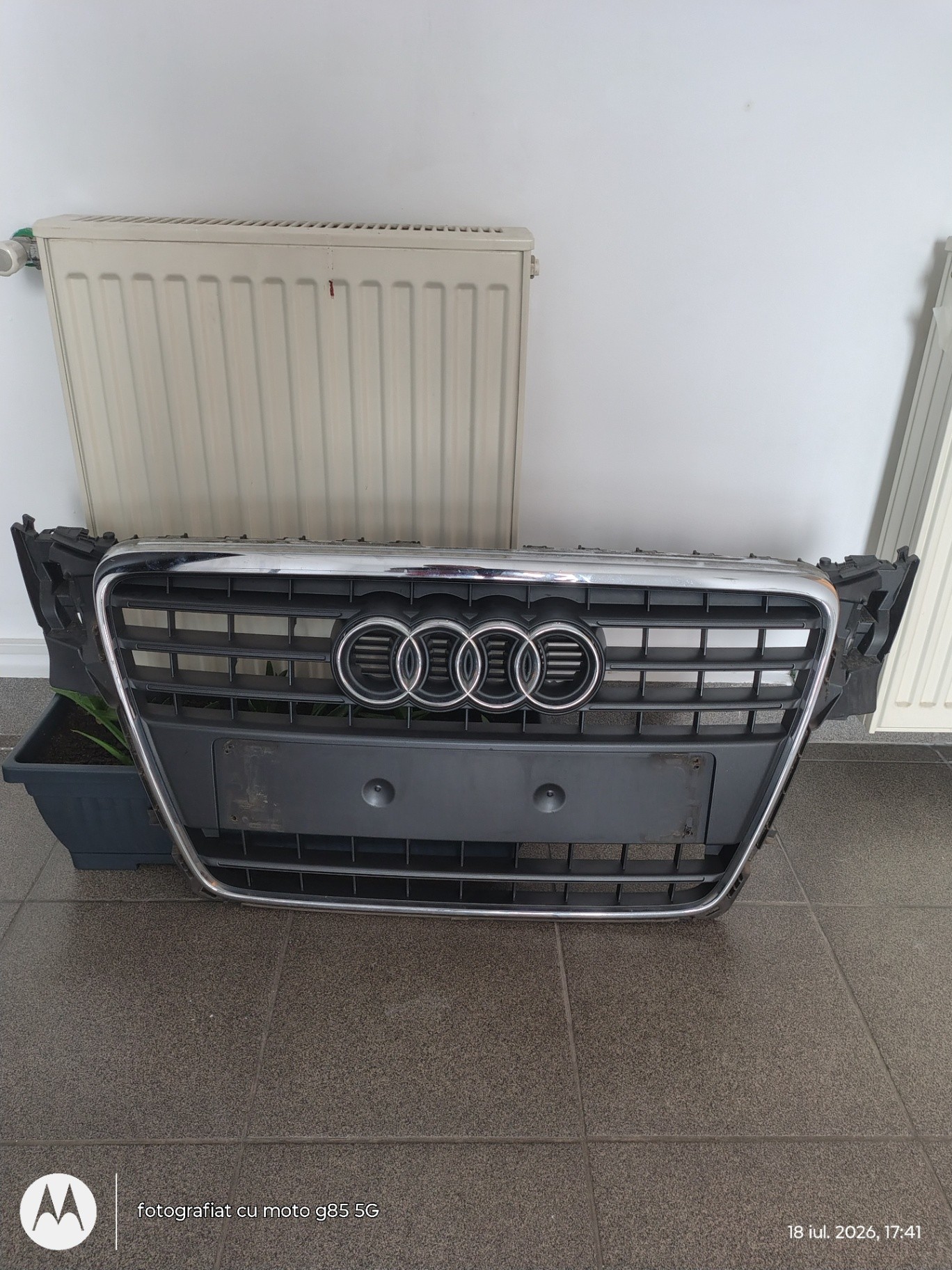 Grila radiator Audi A4B8 ( 2009-2016 )